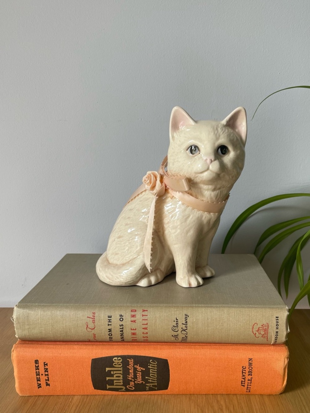 Vintage Cream Ceramic Cat Figurine with Pink Ribbon 6”